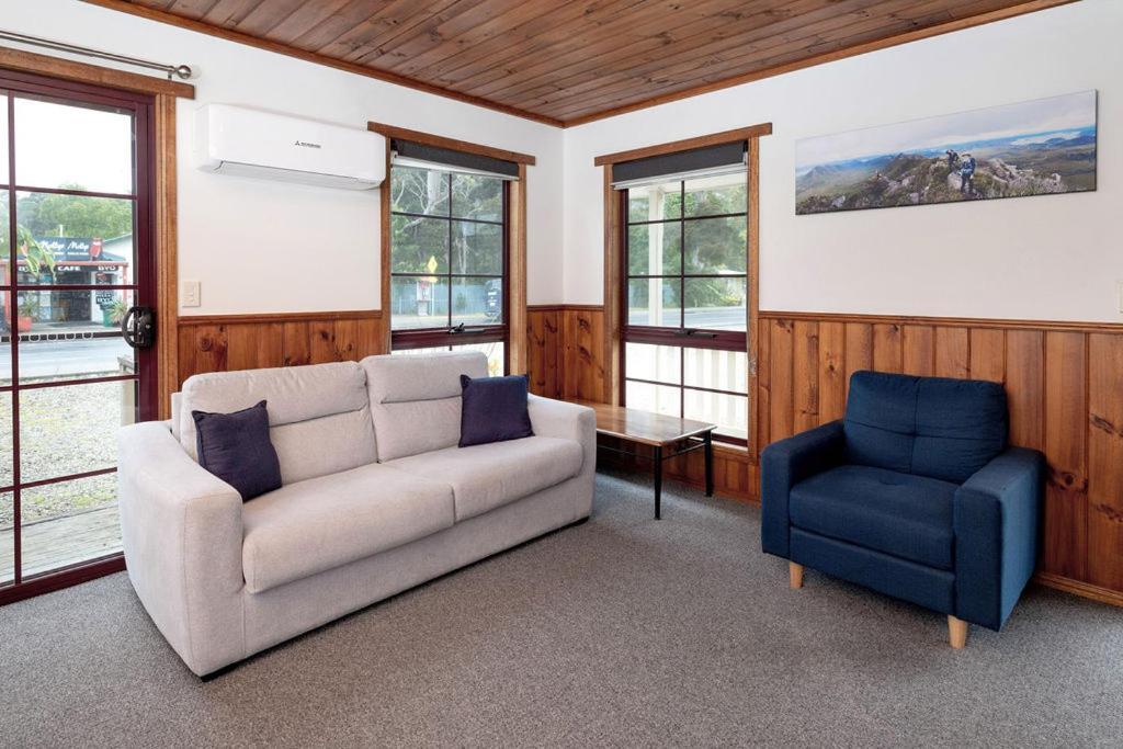 Kitty'S Cottages - Managed By Big4 Strahan Holiday Retreat Eksteriør bilde