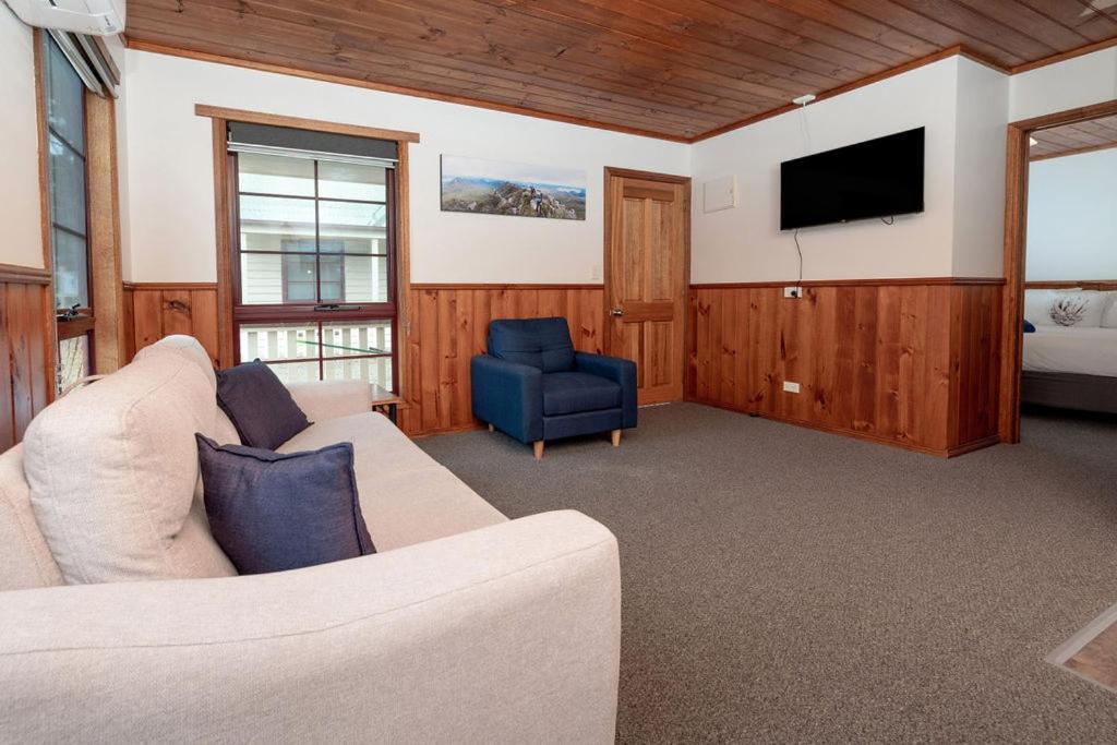 Kitty'S Cottages - Managed By Big4 Strahan Holiday Retreat Eksteriør bilde