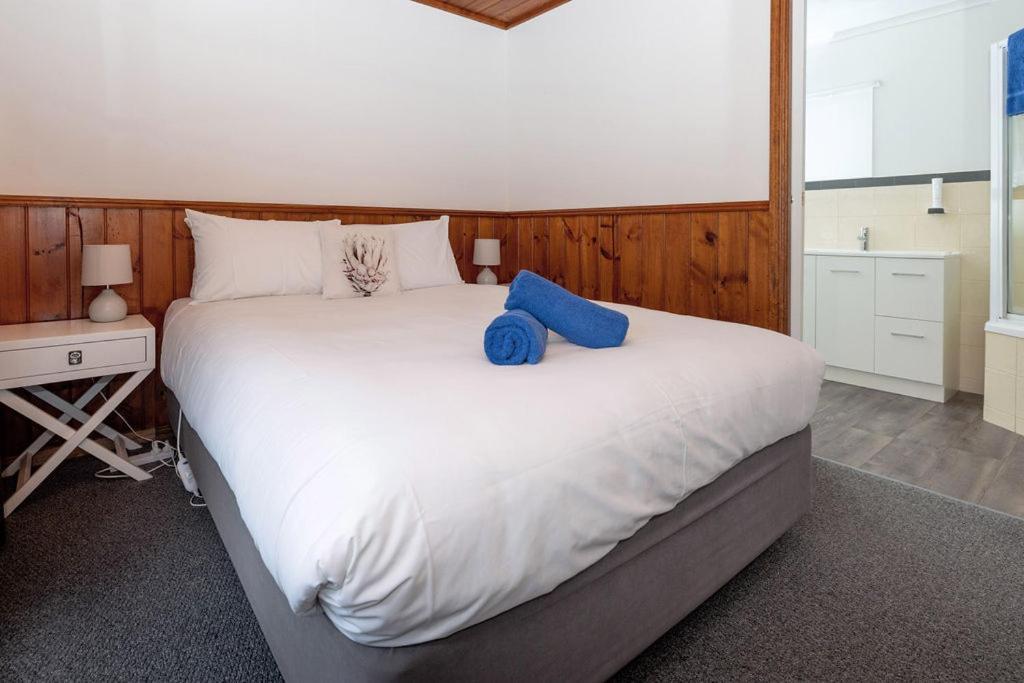 Kitty'S Cottages - Managed By Big4 Strahan Holiday Retreat Eksteriør bilde