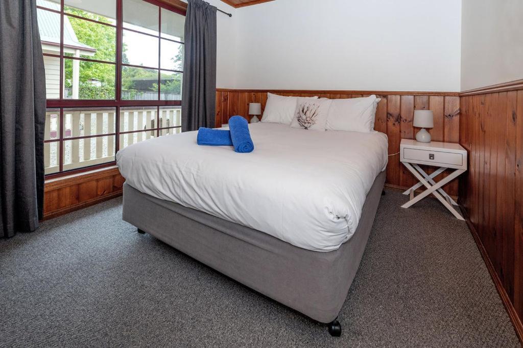 Kitty'S Cottages - Managed By Big4 Strahan Holiday Retreat Eksteriør bilde